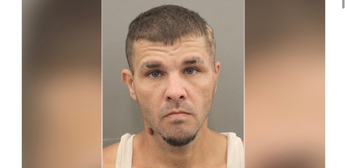 Man in custody after fleeing traffic stop, leading Kingwood offi