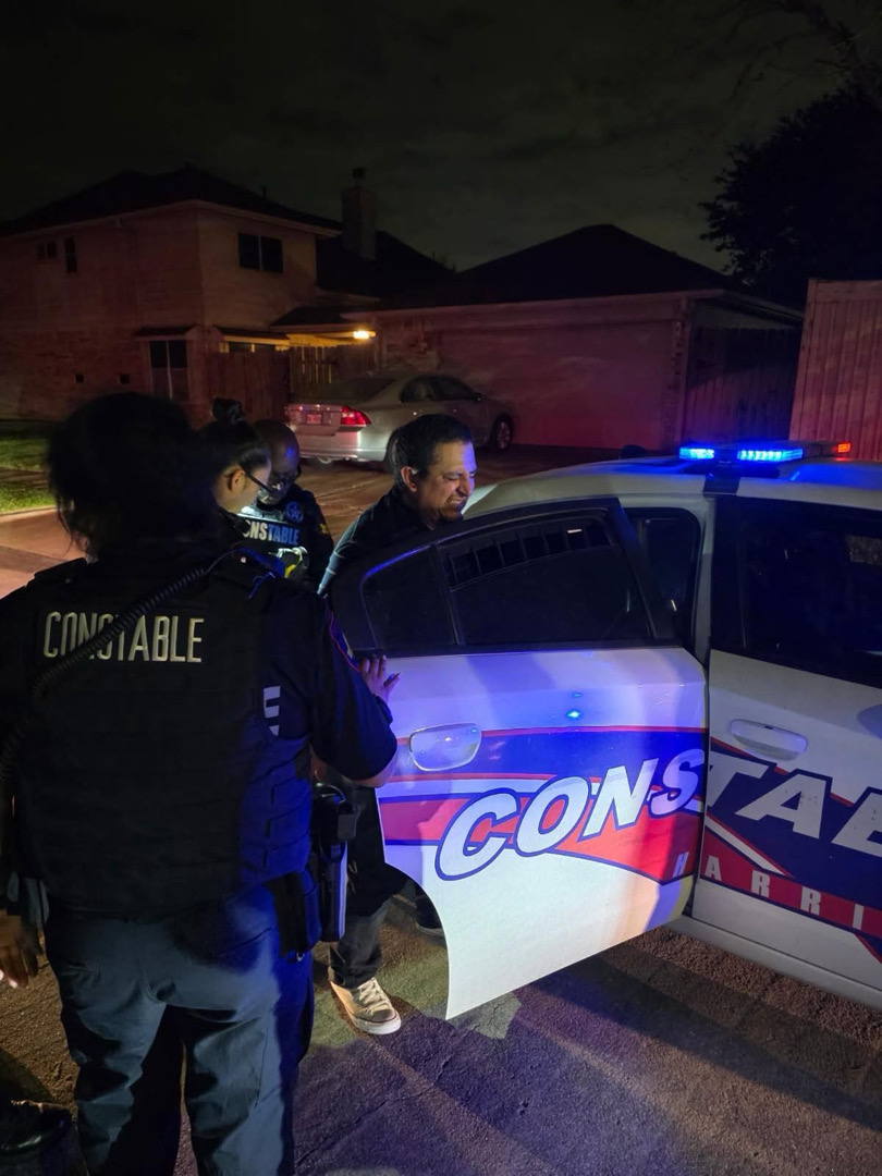 PRECINCT 4 LIVE: CONSTABLES ARREST SUSPECT IN POSSESSION OF A CO